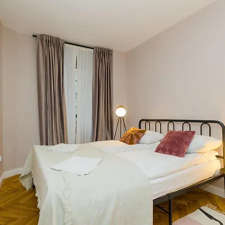Shortstaypoland Targowa B160 Varšava Exteriér fotografie